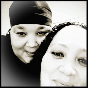 Meet your Posher, Cresha n april